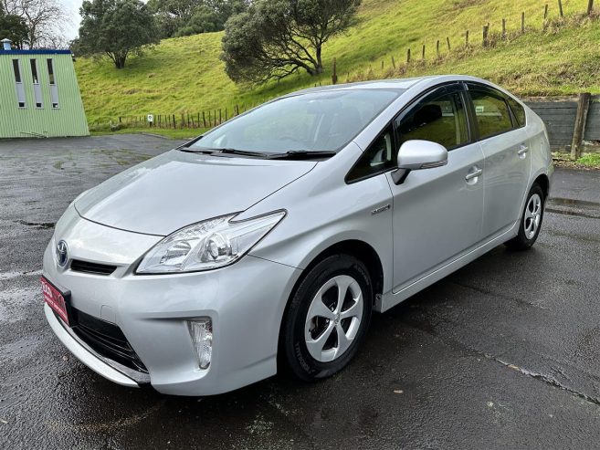 2015 Toyota Prius HYBRID Hatchback Automatic REVERSING CAMERA