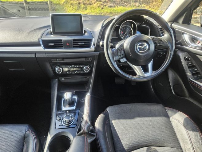 2014 Mazda Axela HYBRID, HIGH SPEC, LEATHER SEATS Sedan Automatic CRUISE CONTROL, BOSE SOUND, HUD