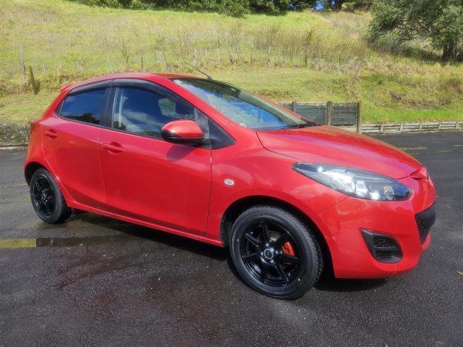 2013 Mazda Demio SKYACTIV, REVERSING CAMERA Hatchback Automatic BRAND NEW TYRES, BLACK ALLOYS