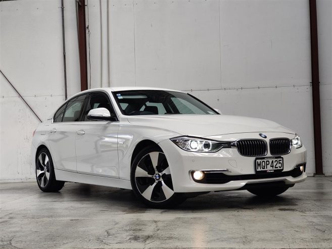 2013 BMW 335i ActiveHybrid 3 Sedan Automatic