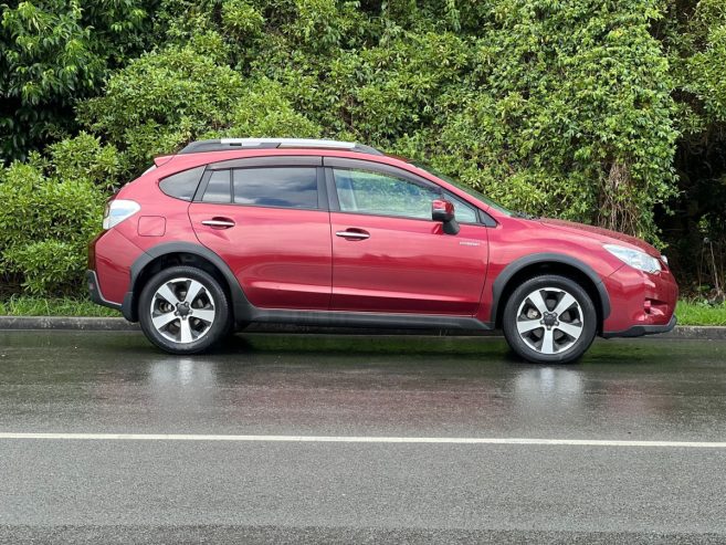 2014 Subaru XV 2.0i L-Eyesight Hybrid **Cruise Control, Lane Assist, Special** Pre-Crash Safety, Electric Seats, Paddle Shifters