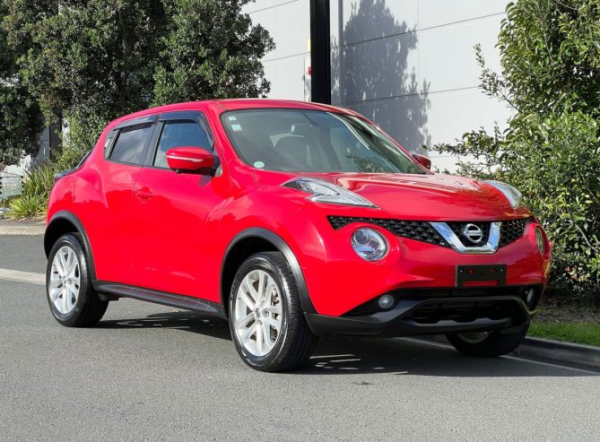 2014 Nissan Juke 15RX Pure Drive**360 Degree Camera, Push Button Start** **Alloys, Keyless Entry, A-Stop, Special**