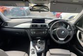 2012 BMW 320i Sport Grade 4.5 **LIM, JoyStick, i-Drive, Electric/Memory Seats** **Full Beige Leather/Heated Seats, On Special**