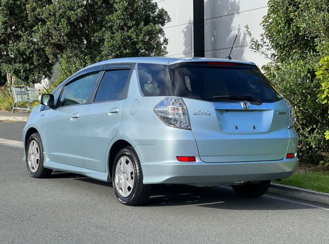 2013 Honda Fit Shuttle-Hybrid *Cruise Control, Half Leather Heated Seats** *Steering Controls, Keyless Entry, ECON, Alarm*