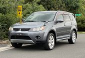 2011 Mitsubishi Outlander 24G 7 Seater **Paddle Shifters,Parking Sensors,Alloys** **Rockford Sound System, Rev- Camera,Special*