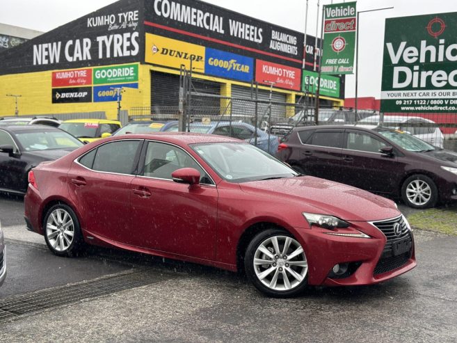 2013 Lexus IS 300h **Heated & Leather Seats* Cruise Control*Reverse Camera** *Zero Deposit/On Spot Finance available, TC Apply*