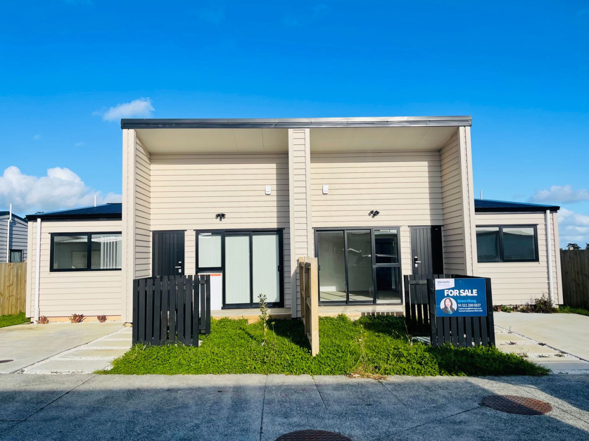 Urgent Sale, 15b Poruru Close, Papakura, Auckland