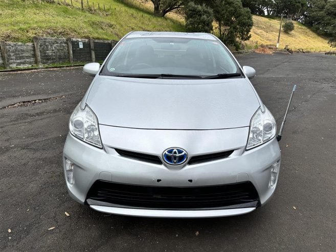 2014 Toyota Prius SPECIAL PRICE,, Hatchback Automatic REVERSING CAMERA, PUSH BUTTON START