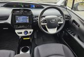 2018 Toyota Prius S SAFETY PLUS HIGH SPEC Hatchback Automatic AUTO PARKING, HUD, CRUISE CONTROL