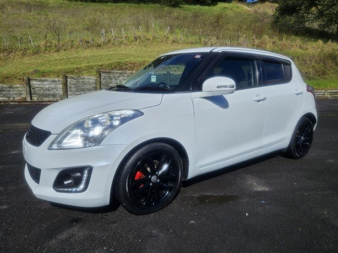 2014 Suzuki Swift IDLING STOP, BLACK ALLOYS Hatchback Automatic