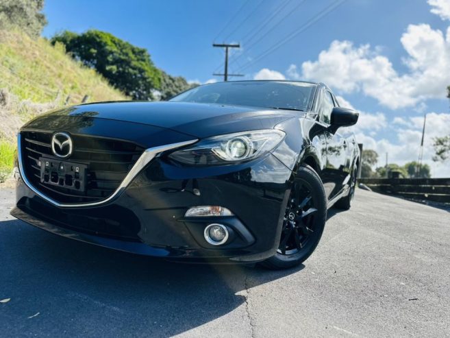 2014 Mazda Axela ONE OWNER IN JAPAN !! STUNNING BLACK ALLOYS !! SKYACTIVE ENGINE Hatchback Tiptronic SPORTS !! ONLY 41,XXX KMS