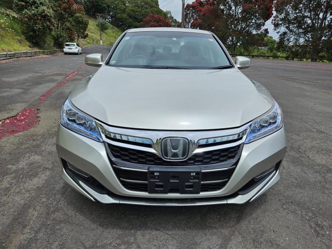 2013 Honda Accord HYBRID, CRUISE CONTROL Sedan Automatic REVERSING CAMERA, BRAND NEW TYRES