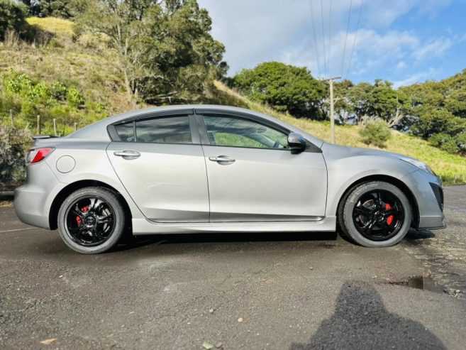 2010 Mazda Axela SPORTS !! STUNNING BLACK ALLOYS !! Sedan Tiptronic LOW KMS !! REV CAMERA !! SPORTS SPOILER !! PUSH BUTTON START !!