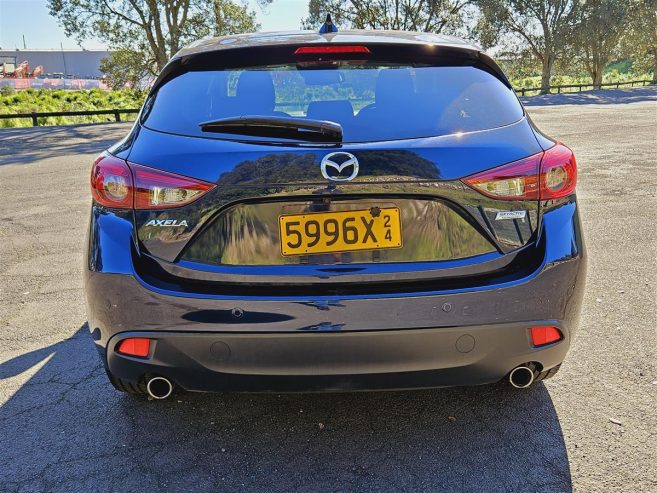 2015 Mazda Axela SKYACTIV, 2.0S SPORT, 18′ INCH ALLOY Hatchback Automatic CRUISE CONTROL, PADEL SHIFT, HUD