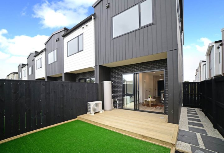 27 Kiato Lane, Flat Bush, Auckland