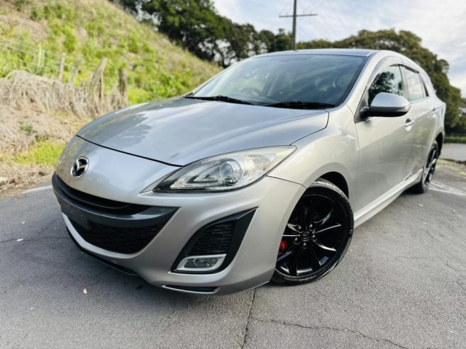 2011 Mazda Axela 20S SPORTS !! BOSE SOUND SYSTEM !! STUNNING ALLOYS !! Hatchback Tiptronic !! REV CAMERA !! PADDLE SHIFTERS !! PUCH BUTTON START