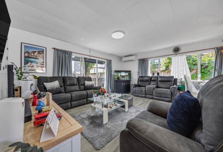 2/1 Barrie Avenue, Papatoetoe, Auckland