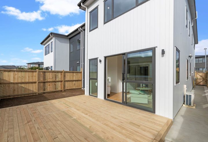 8 Sagitta Drive, Flat Bush, Auckland