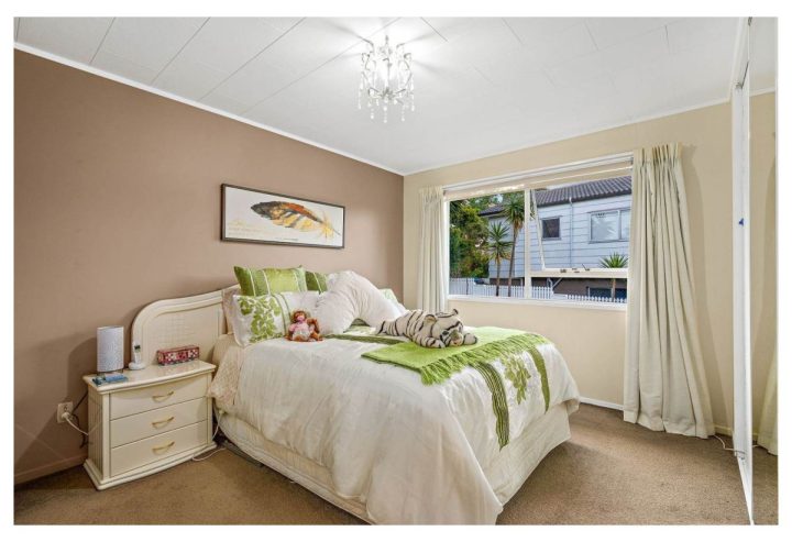 2 Allington Road, Massey, Auckland