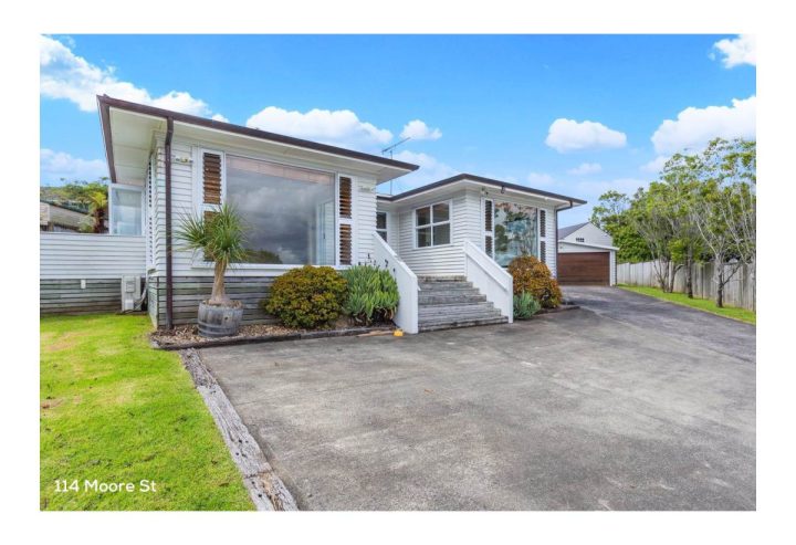 114 Moore Street and 46 Baird Street, Howick, Auckland