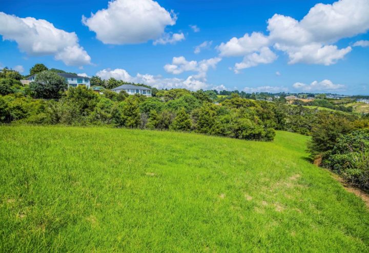 884 Redoubt Road, Flat Bush, Auckland