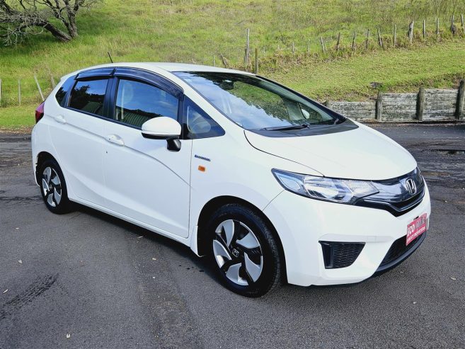 2014 Honda Fit HYBRID,LOW KM Hatchback Automatic