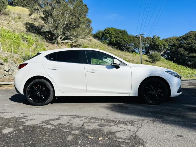 2016 Mazda Axela 20S SPORTS !! TOP SPEC !! STUNNING ALLOYS !! Hatchback Tiptronic ONLY 50,XXX KM’S !! CRUISE CONTROL !! LANE ASSIST !! BLUETOOTH !! REV CAMERA !!