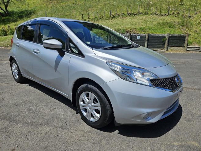 2015 Nissan Note REVERSING CAMERA, PUSH BUTTON START Hatchback Automatic LANE CHANGE ASSIST, BLUETOOTH