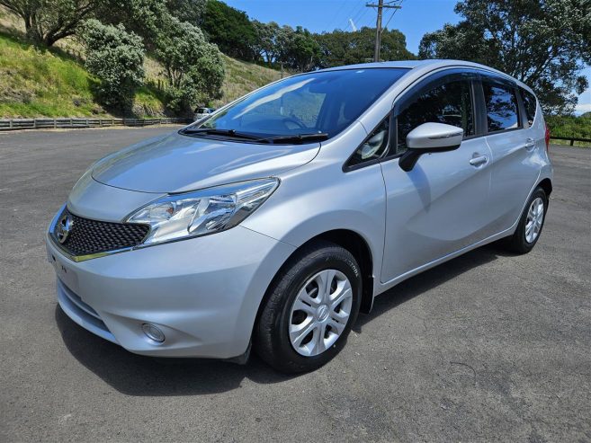 2015 Nissan Note REVERSING CAMERA, PUSH BUTTON START Hatchback Automatic LANE CHANGE ASSIST, BLUETOOTH