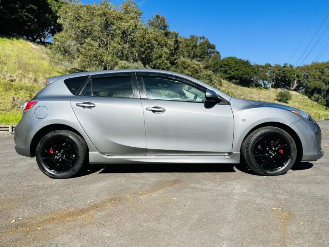 2013 Mazda Axela SPORTS !! ONE OWNER IN JAPAN !! STUNNING BLACK ALLOYS !! Hatchback Tiptronic SUPER LOW 16,XXX KMS !! PUSH START