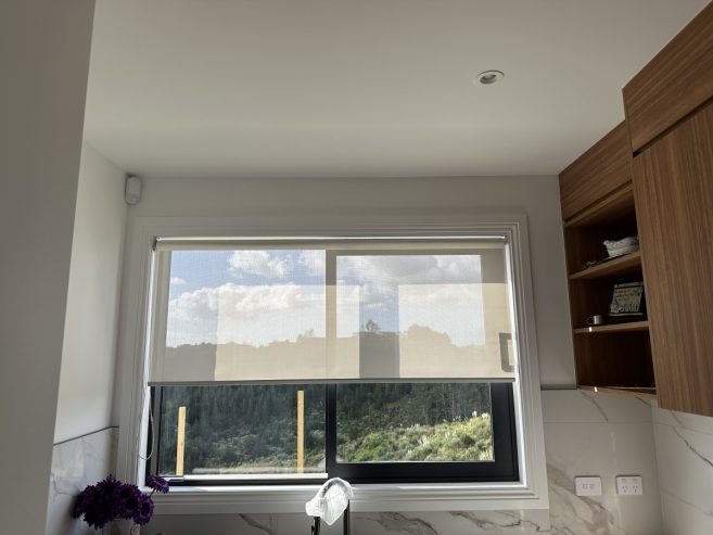 VERTICAL/THERMAL ROLLER BLINDS