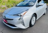 2017 Toyota Prius S SAFETY PLUS HIGH SPAC Hatchback Automatic CRUISE CONTROL RVERSING CAMERA