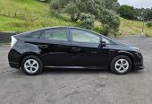 2014 Toyota Prius HYBRID, S MODEL Hatchback Automatic REVERSING CAMERA,