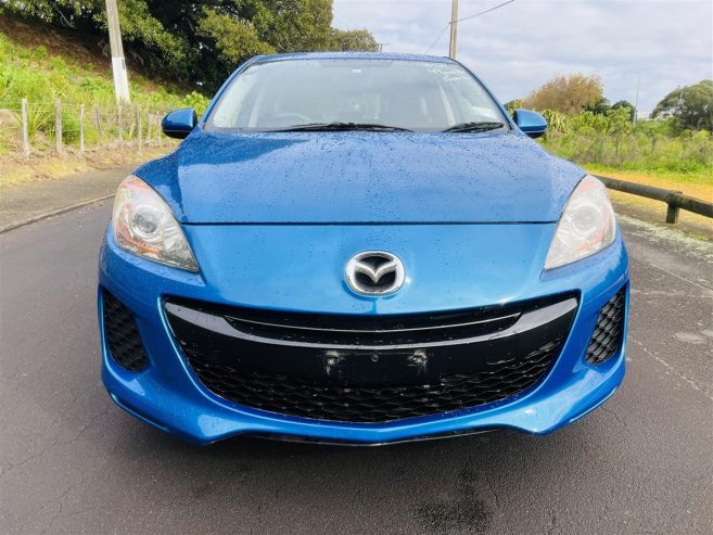 2012 Mazda Axela 49000 KMS NZ BLUETOOTH STEREO Hatchback Automatic REVERSING CAMERA BLACK ALLOYS