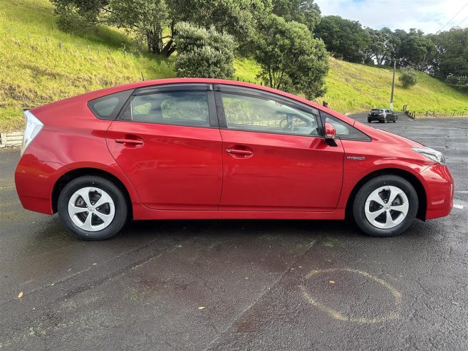 2014 Toyota Prius S MODEL, REVERSING CAMERA Hatchback Automatic PUSH BUTTON START