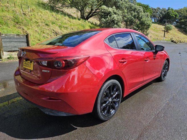 2014 Mazda Axela HYBRID, ON SPACIAL Sedan Automatic HUD,18″ BLACK ALLOYS, CRUISE CONTROL