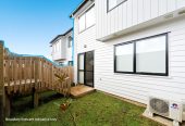 3/60 Kelman Road, Kelston, Auckland