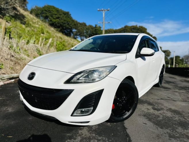 2010 Mazda Axela 20S SPORTS !! STUNNING ALLOYS !! Hatchback Tiptronic LOW KMS !! PADDLE SHIFTERS !! PUSH BUTTON START !!