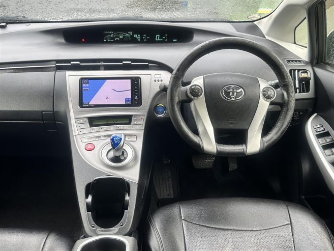 2014 Toyota Prius HYBRID, S MODEL Hatchback Automatic REVERSING CAMERA, PUSH BUTTON START