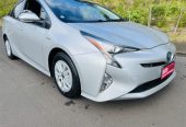 2017 Toyota Prius S SAFETY PLUS HIGH SPAC Hatchback Automatic CRUISE CONTROL RVERSING CAMERA