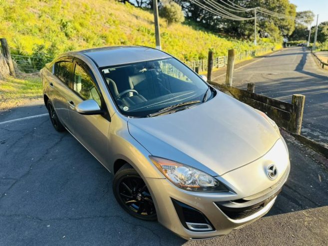 2009 Mazda Axela SPORTS !! STUNNING ALLOYS !! Sedan Tiptronic REV CAMERA !! 2 ORIGINAL KEYS !! VERY TIDY !!