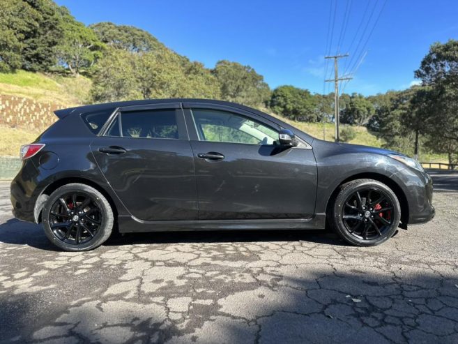 2012 Mazda Axela 20S SPORTS !! SKYACTIVE ENGINE !! ONE OWNER IN JAPAN !! Hatchback Tiptronic SUPER LOW 24,XXX KM’S !! STUNNING BLACK ALLOYS