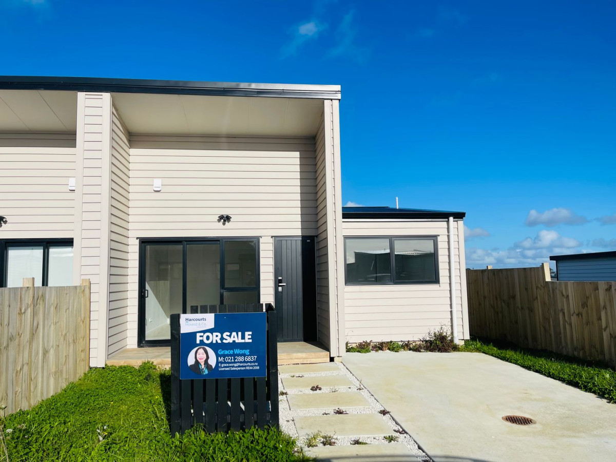 Urgent Sale, 15b Poruru Close, Papakura, Auckland