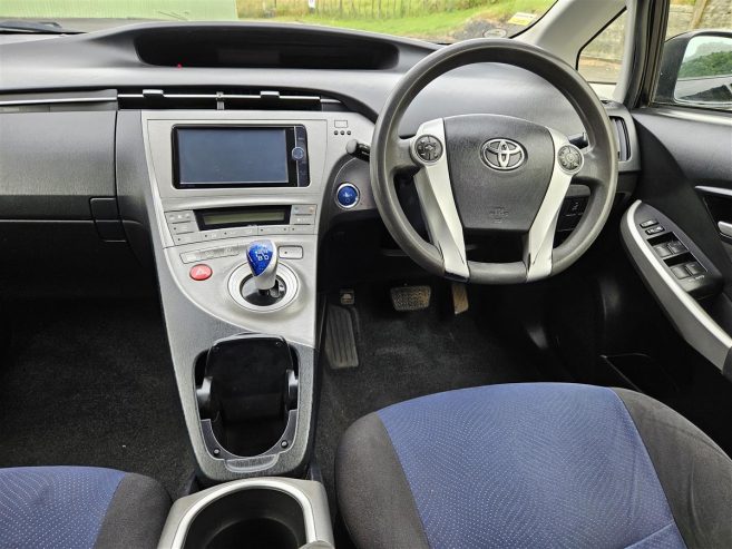 2014 Toyota Prius HYBRID, S MODEL Hatchback Automatic REVERSING CAMERA,