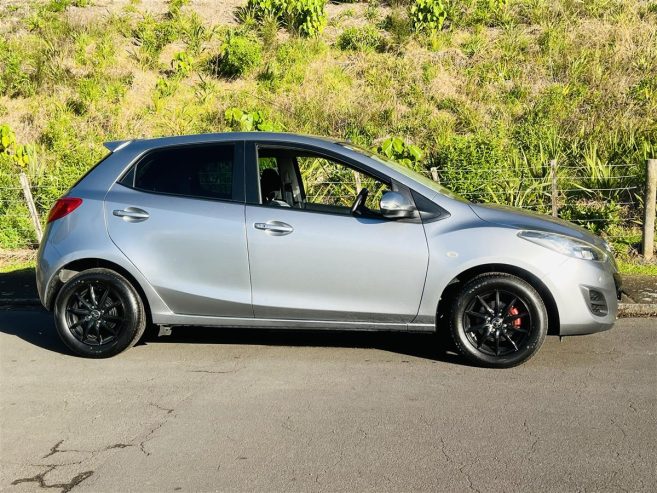 2013 Mazda Demio SMART KEY BRAND NEW TYRES Hatchback Automatic PARKING SENSORS