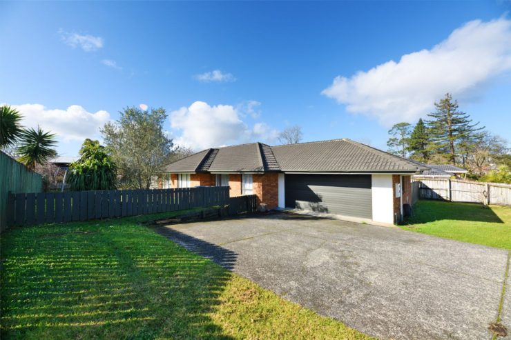 32 Legacy Drive, Henderson, Auckland