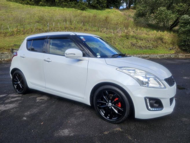 2014 Suzuki Swift IDLING STOP, BLACK ALLOYS Hatchback Automatic