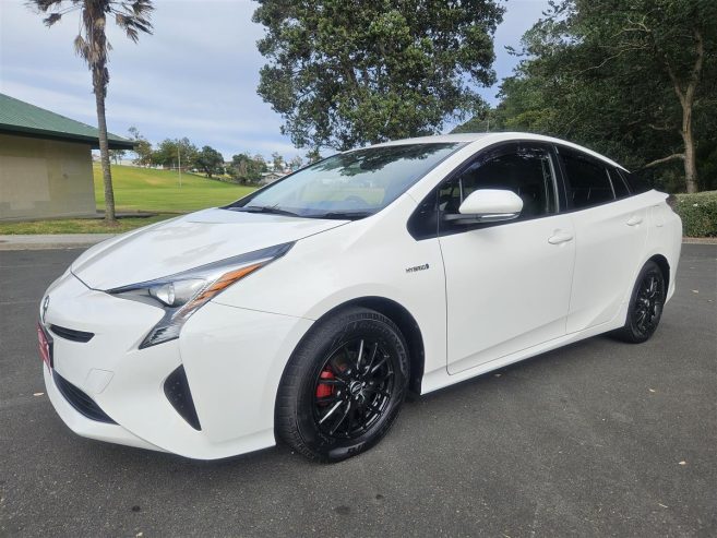 2018 Toyota Prius HYBRID, BLACK ALLOY Hatchback Automatic REVERSING CAMERA,