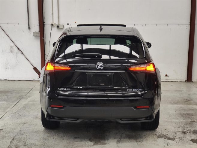 2014 Lexus NX 300h HYBRID/F-SPORT/BLACK ON BLACK/FULL OPTIONS RV/SUV Automatic, 126770km