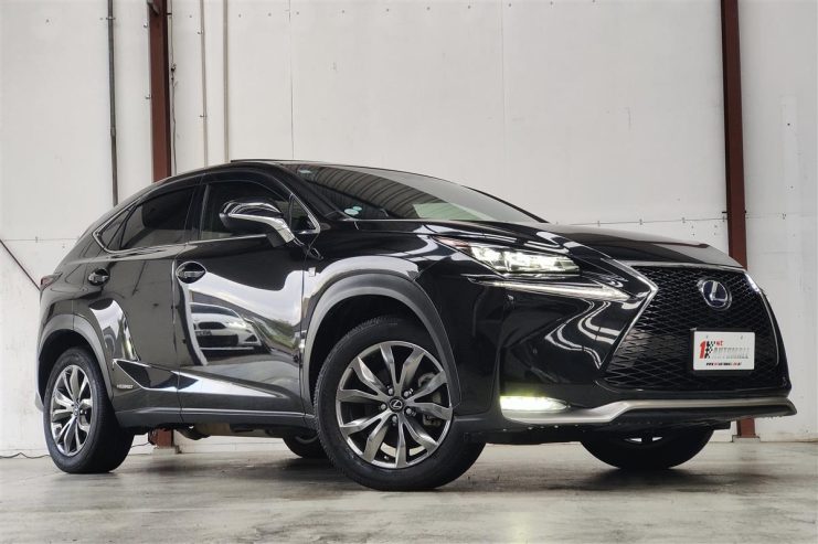 2014 Lexus NX 300h HYBRID/F-SPORT/BLACK ON BLACK/FULL OPTIONS RV/SUV Automatic, 126770km